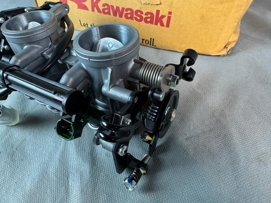 Corpo Injeção Kawasaki Versys 650 Vulcan S 650 Original Completo Novo