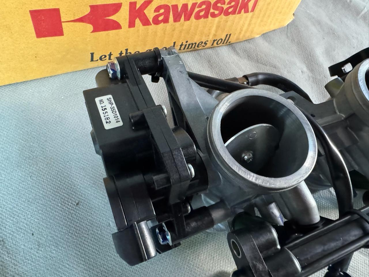 Corpo Injeção Kawasaki Versys 650 Vulcan S 650 Original Completo Novo