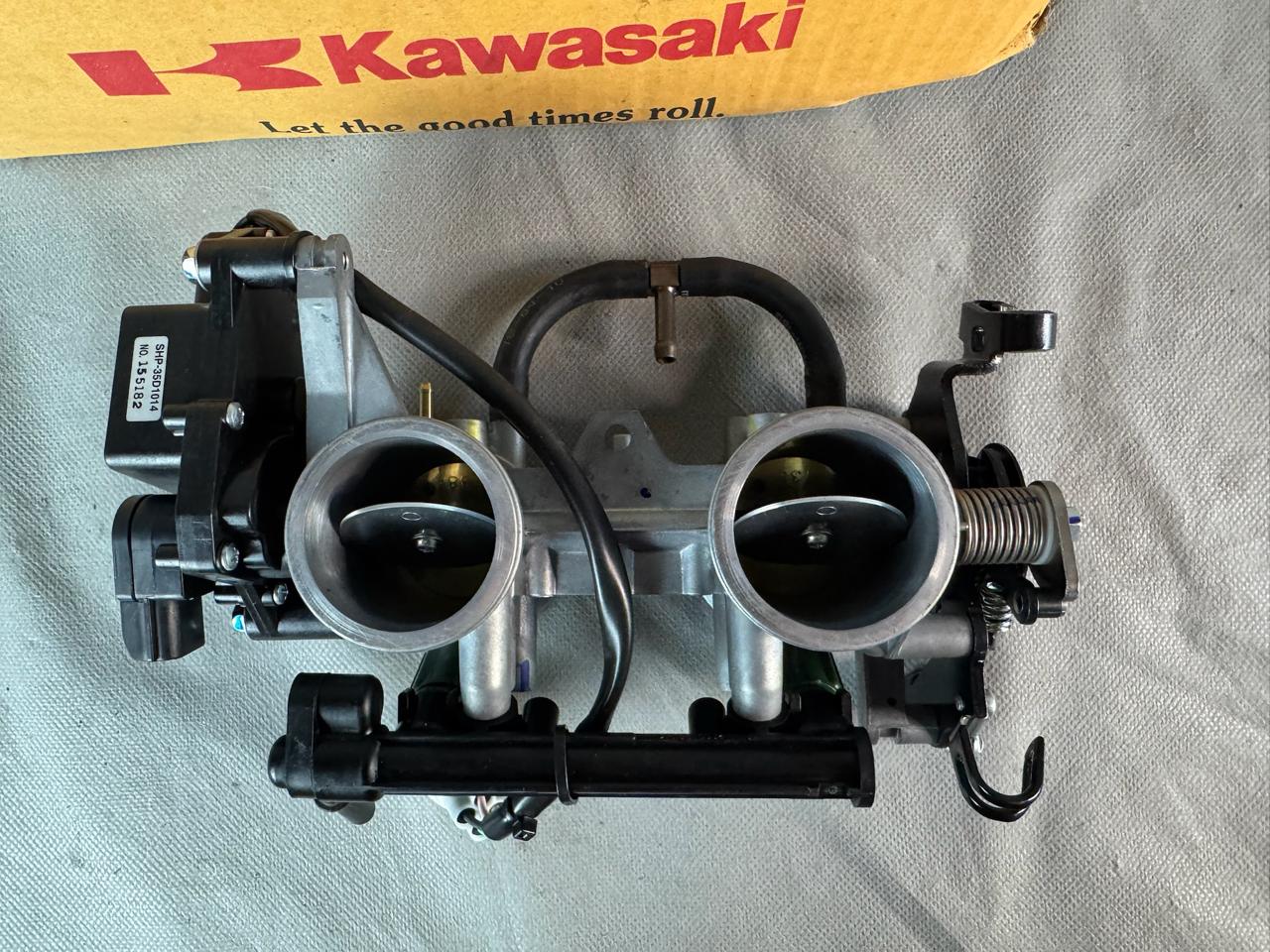 Corpo Injeção Kawasaki Versys 650 Vulcan S 650 Original Completo Novo