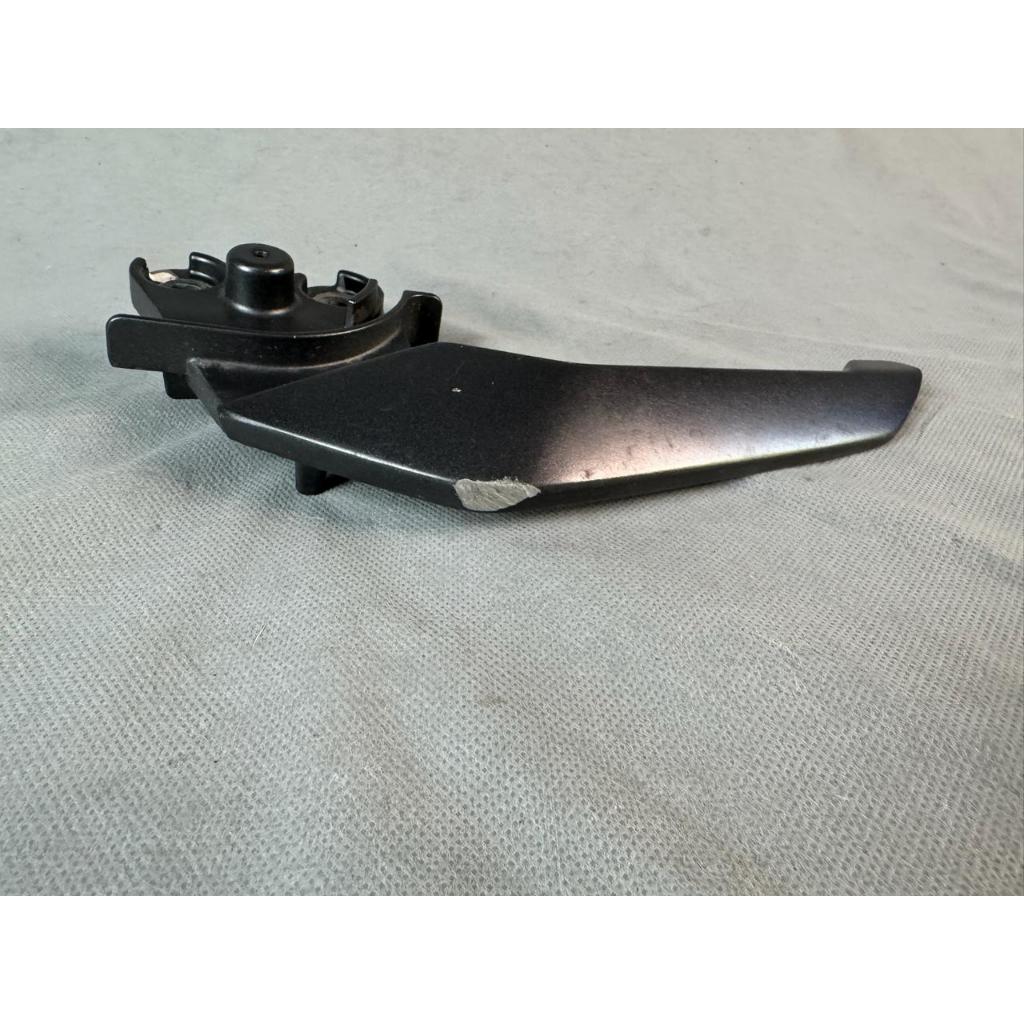 Alça Traseira Esquerda Honda Cb 300f Twister 2023 A 2026 Original