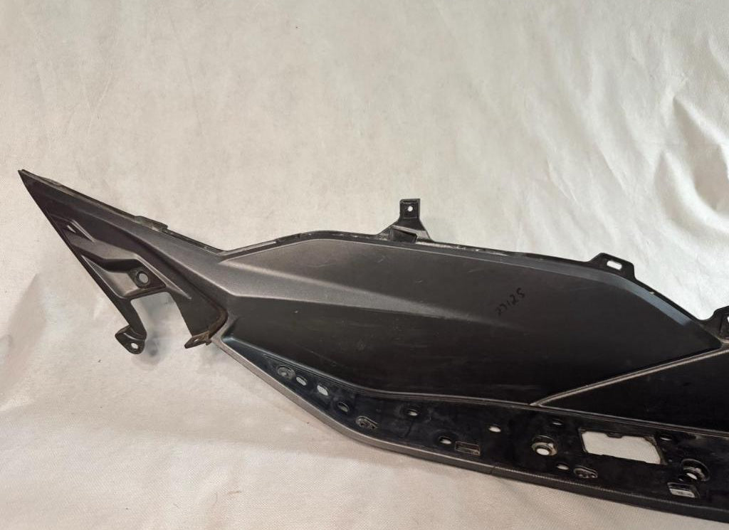 Estribo / Assoalho Lado Direito Honda PCX 160 2023 2024 2025 Original Preto